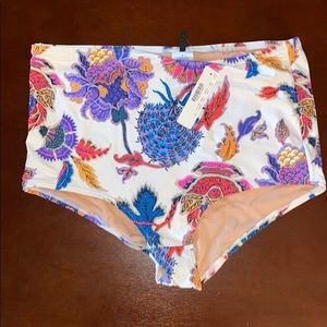 Women’s swimsuit bottom size L